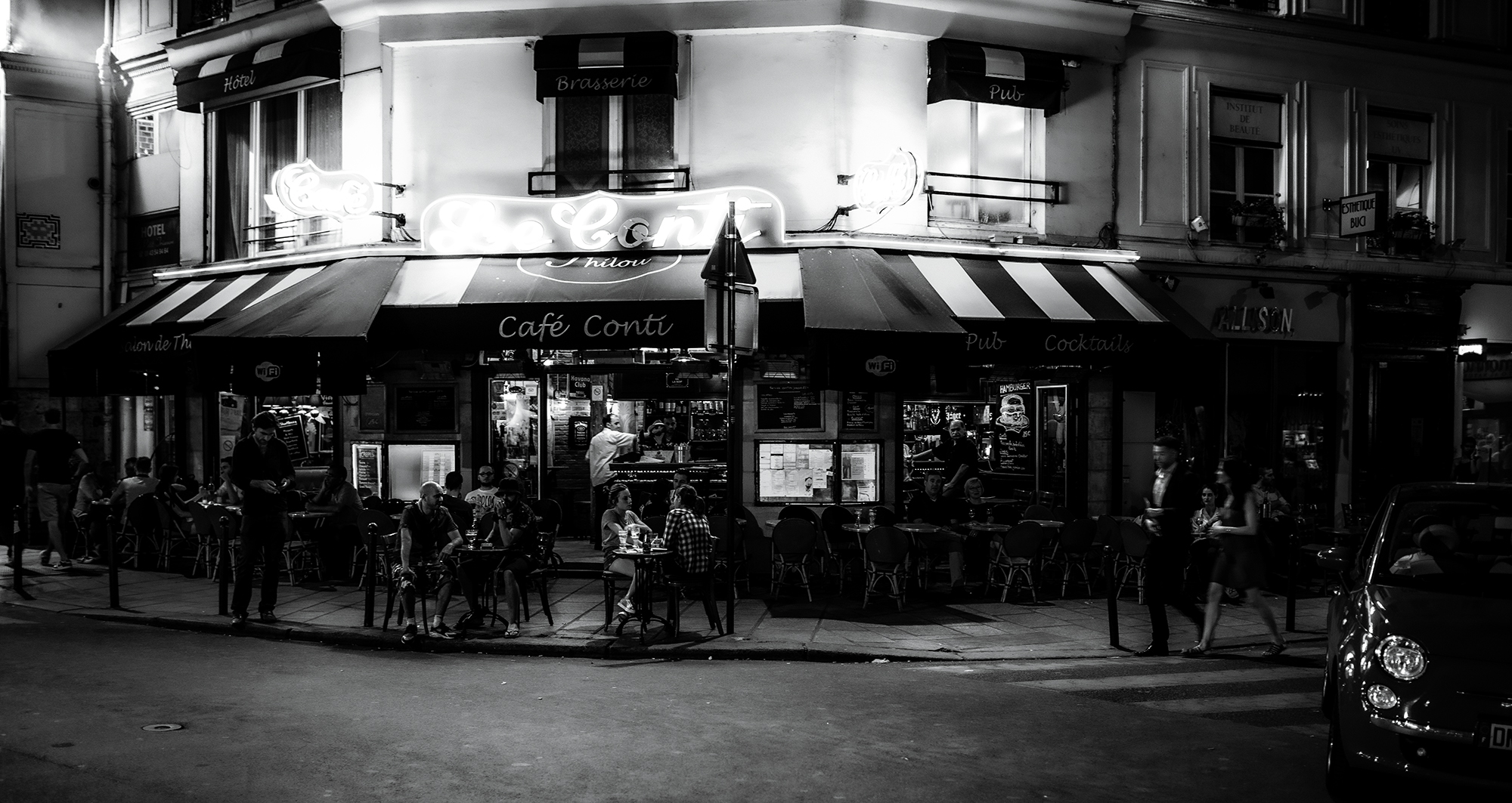 Café Le Conti ⎢  Rue de Buci ⎢  Paris 2015